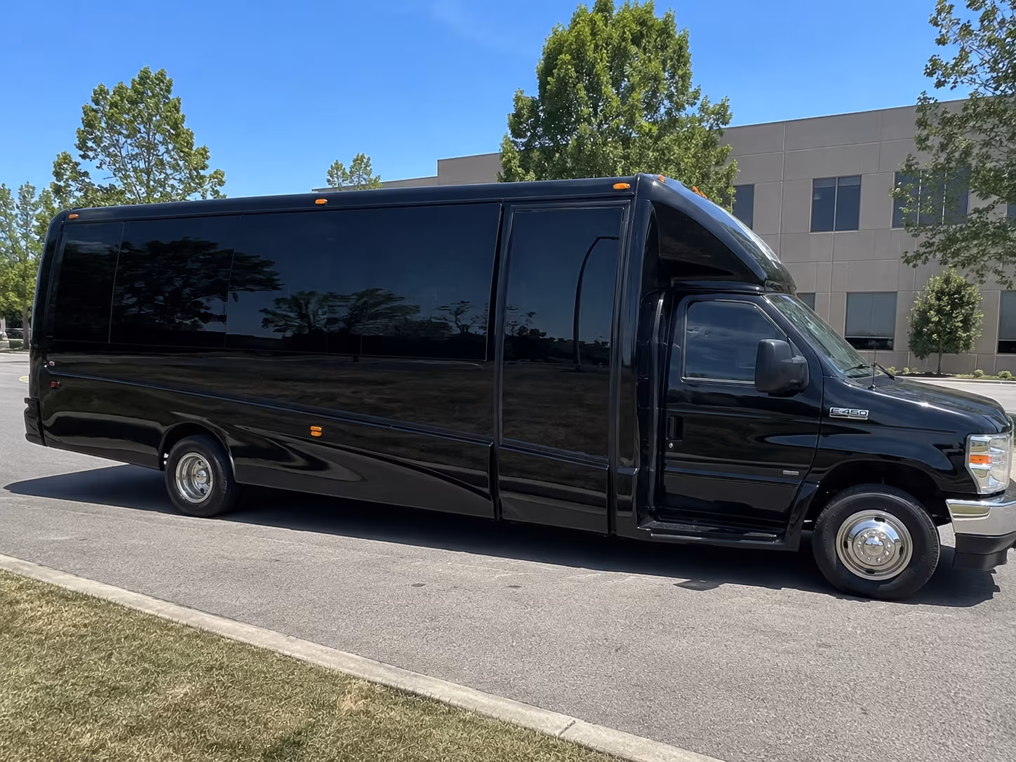 gainesville corporate retreat shuttle bus rentals